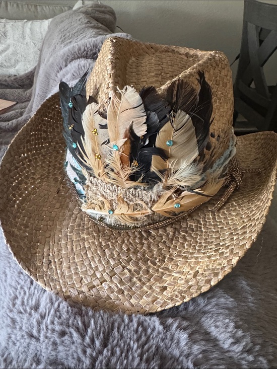 Accessories - Straw Feather Embellished Cowboy Hat - Natural Tan with Black & Beige Feathers